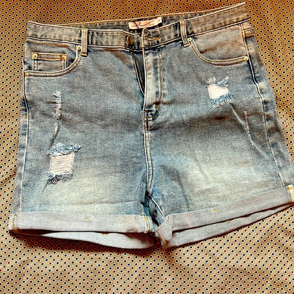 By Egreis Eloise Shorts - Medium wash